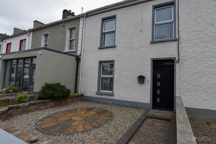 4 Woodview Terrace, Main Street, Stranorlar, Ballybofey, Co. Donegal, F93N6E4