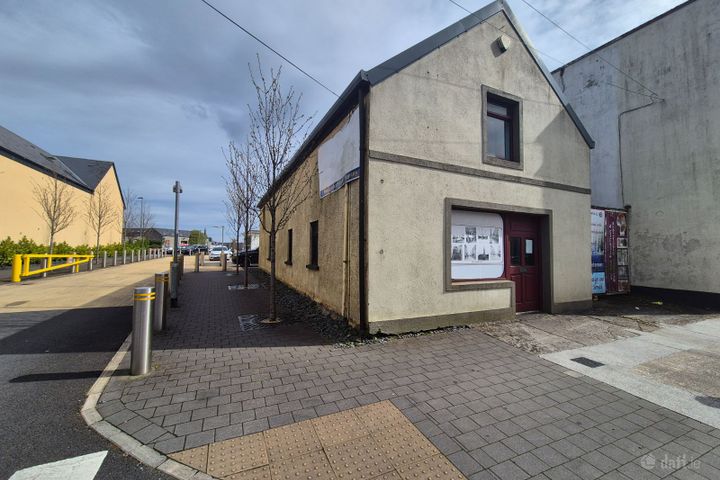 Teeling Street, Ballina, Crockets Town, Co. Mayo, F26F670