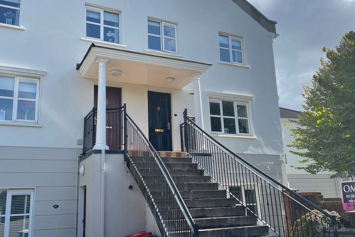 46 Fern Way, Classes Lake, Ovens, Cork, Ballincollig, Co. Cork