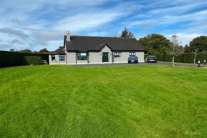 Maymount, Knockbrack, Knuttery, Co. Cork, P51R889