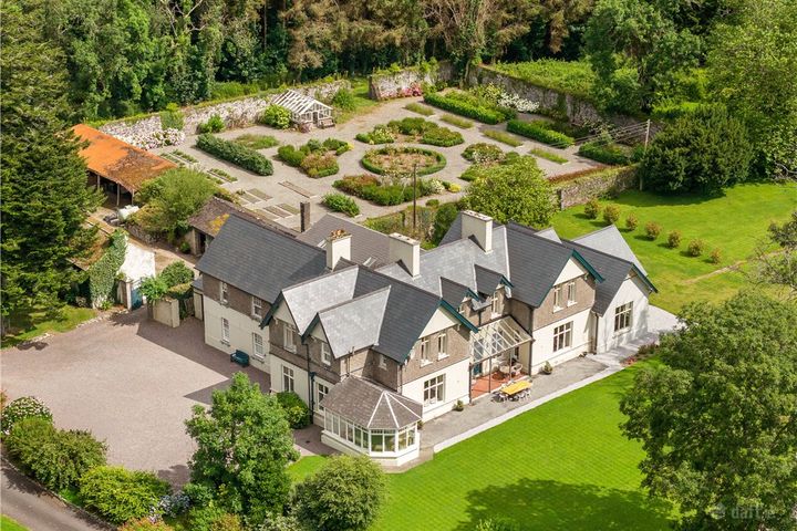 Dunkerron House, Kenmare, Co. Kerry, V93AK65