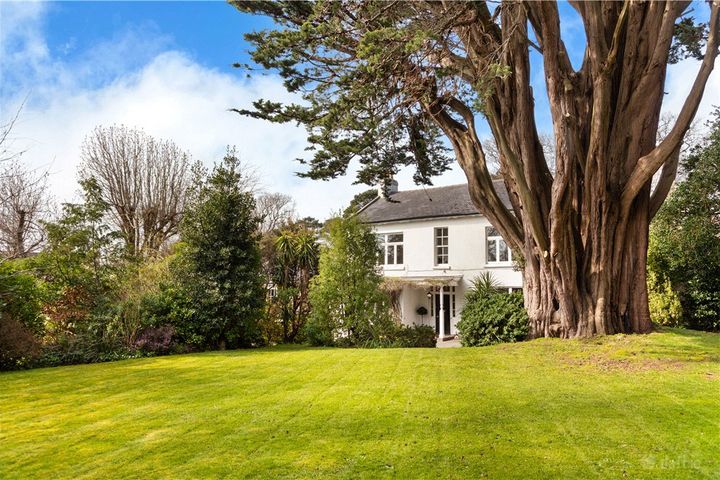 Larkfield, Church Road, Killiney, Co. Dublin, A96E928 - Photo 2