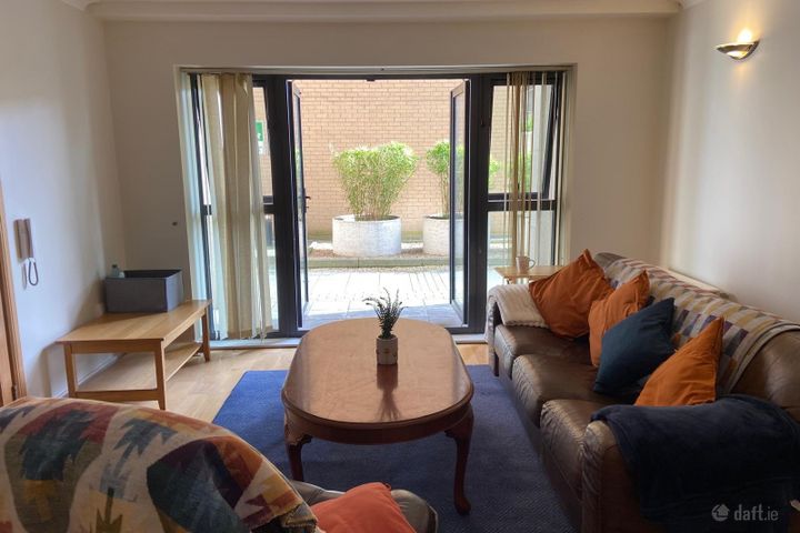 Cork Street,Dublin 8, The Coombe, Dublin 8