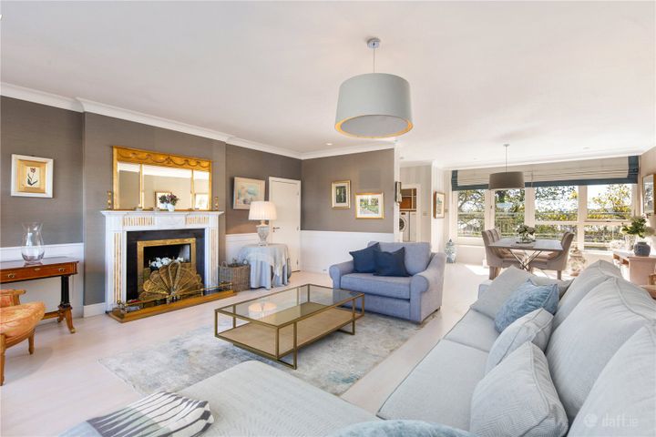 12 Yeats Hall, Carrickmines Avenue, Carrickmines Wood, Dublin 18, D18YV70