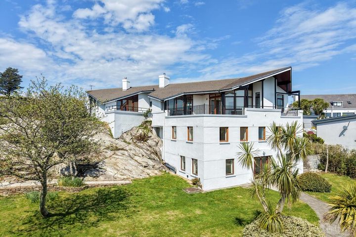 Brugh na carraige Glenula Road, Killiney