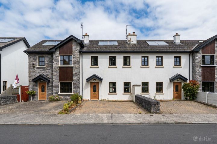 16 Cnoc Na Sí, Saint Bridget'S Road, Portumna, Portumna, Co. Galway, H53HC99