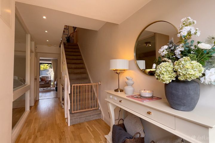 19 Woodlawn Grove, Churchtown, Dublin 14, D14ET35 - Photo 2