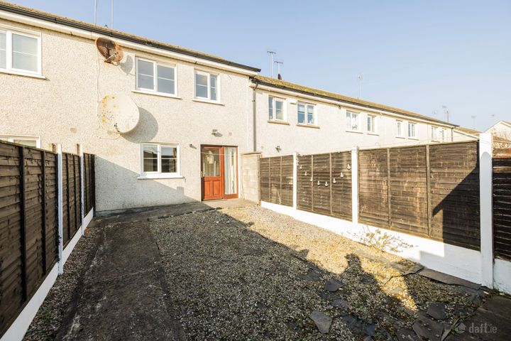 33 Barons Hall Park, Balbriggan, Co. Dublin, K32AX78 - Photo 2