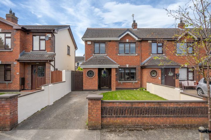 12 Riversdale Park, Dublin 20, Palmerstown, Co. Dublin, D20Y016