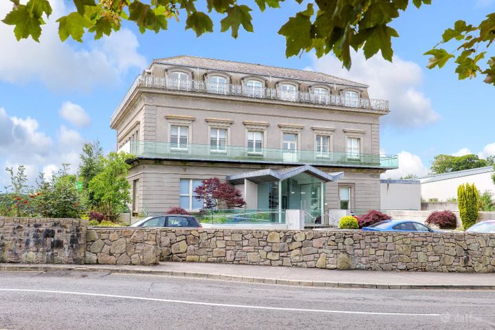 18 Mount Eaton House, Taylors Hill Road, Galway City, H91Y1X6