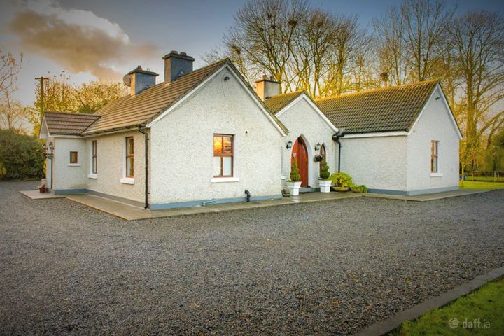 Ballintemple Cottage, Ballintemple, Walsh Island, Offaly
