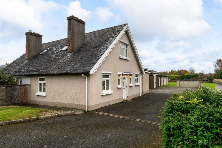 14 Cloghanboy, Athlone, Co. Westmeath, N37TV16