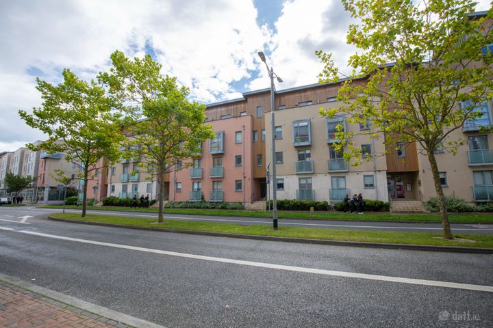 Apt 5, 63 Main St, Clongriffin, Dublin
