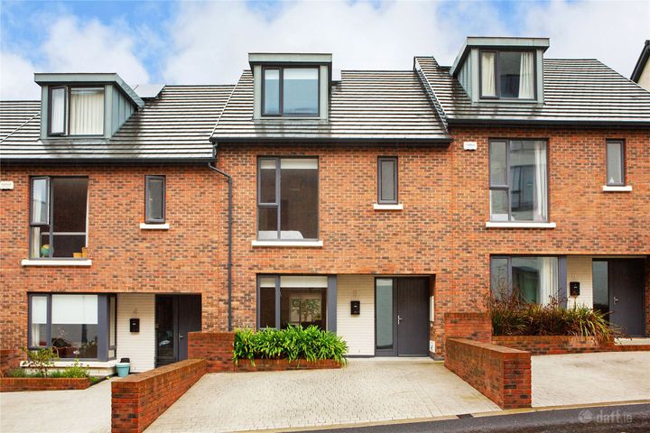 5 Knockrabo Court, Mount Anville Road, Dublin 14, Dublin