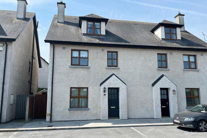 2 Abhainn Ri, West St, Callan, Kilkenny