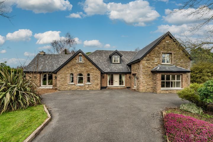 Stone Lodge, Roseberry, Newbridge, Co. Kildare, W12P898