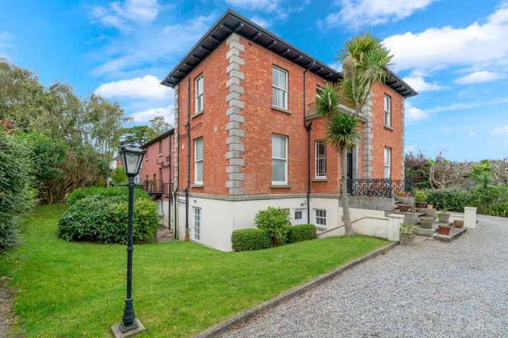 1 Wyvern House, Wyvern, Killiney Road, Dalkey, Co. Dublin, A96R962