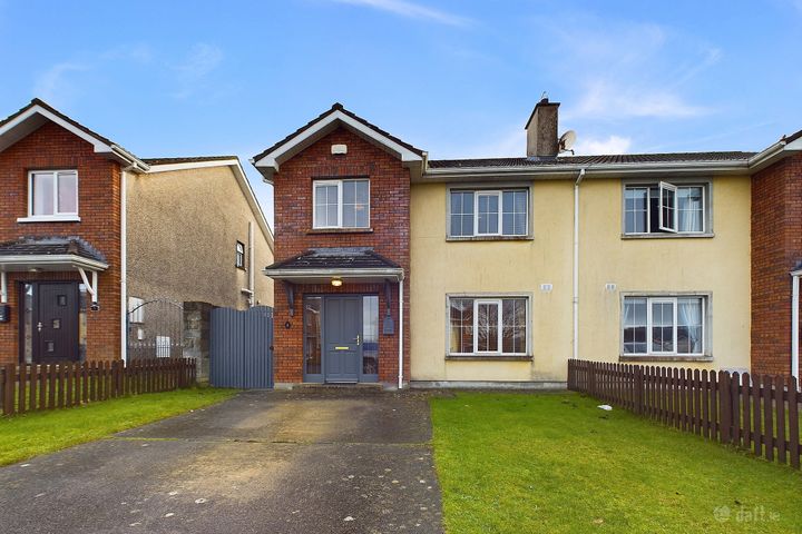 4 Hawthorn Crescent, Greenhill Village, Carrick On Suir, Tipperary