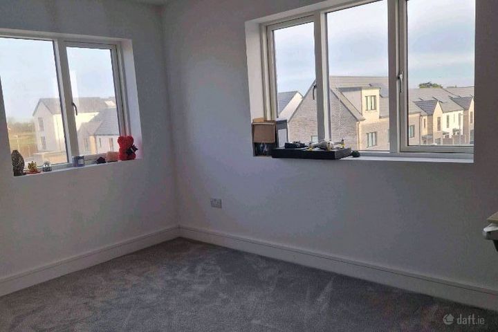 New Rd, Donabate, Co. Dublin