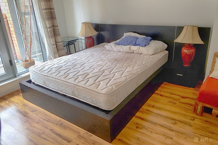 Earls Court,Reuben Street,Dublin 8, Dolphin's Barn, Dublin 8