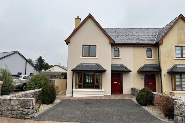2 Glen Eoin, Manorhamilton, Manorhamilton, Co. Leitrim, F91C9X9