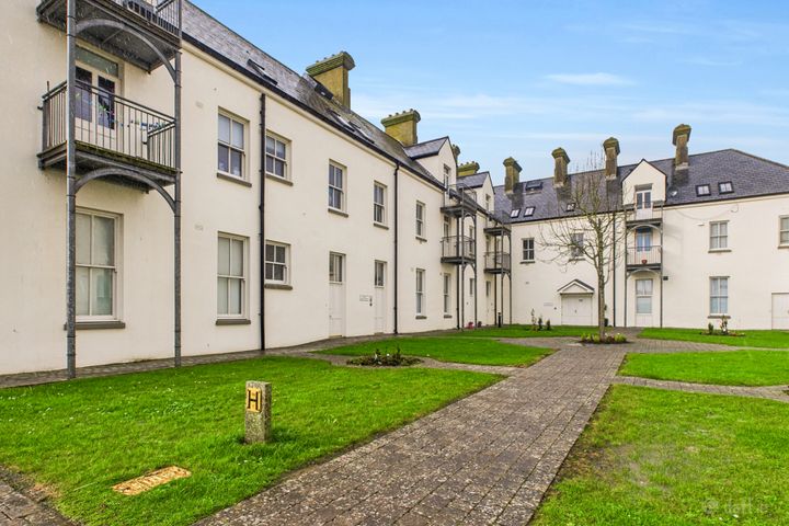 38 Gort An Clochair, Circular Road, Kilkee, Co. Clare, V15Y832