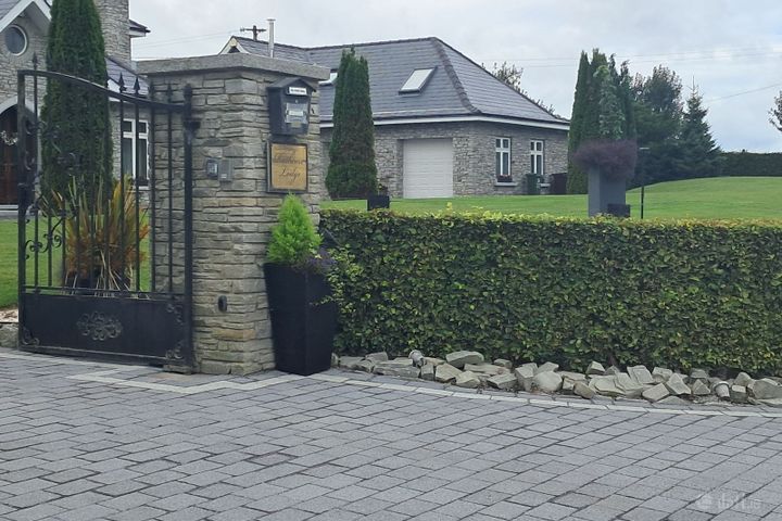 Mc Garry'S Executive Travel, Enfield, Co. Meath