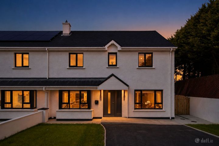 16 Solomons Manor, Letterkenny, Co. Donegal, F92P2R6
