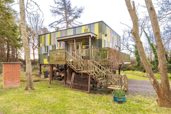 Newlands Cross, Clondalkin, Dublin 24