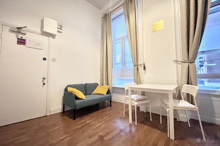 Mountjoy Square East (F3), Dublin 1