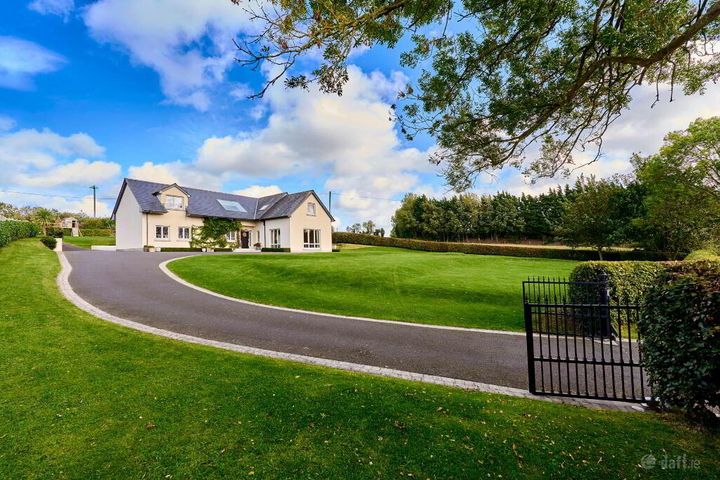 Lismullen, Garlow Cross, Navan, Co. Meath, C15E4PW