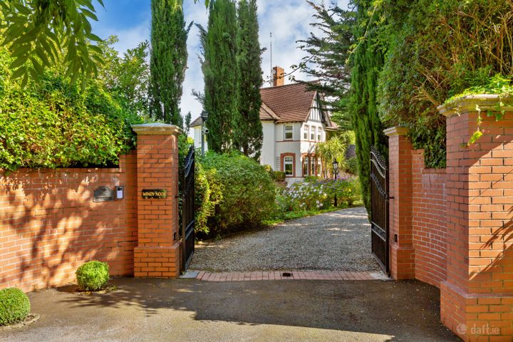 Windy Nook, Golf Lane, Westminster Road, Foxrock, Dublin 18, D18E6D0