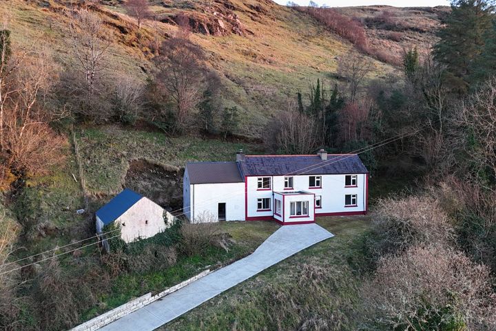Strasallagh, Glenties, Glenties, Co. Donegal, F94C7K4