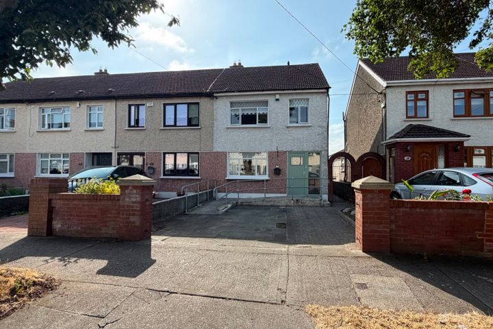 17 St Finbarrs Close, Greenhills, Dublin 12, D12W1C7