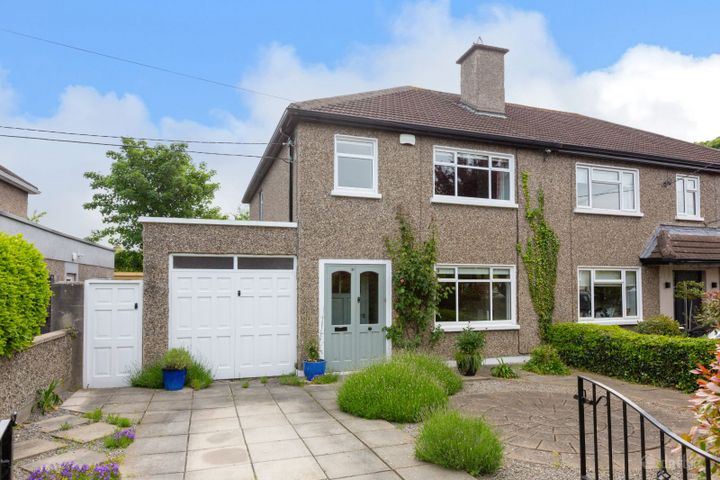 31 Trimleston Gardens, Booterstown, Blackrock, Dublin