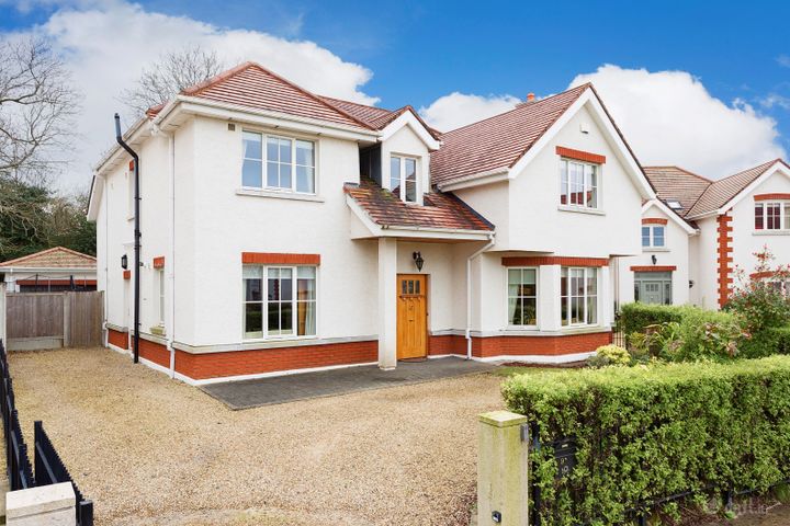 9 Cairnbrook, Glenamuck Rd, Carrickmines Dublin 18, Dublin 18, Dublin