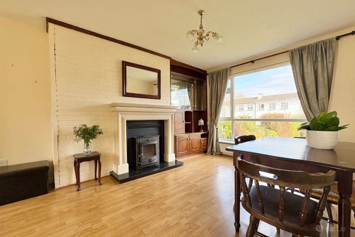 73 The Sycamores, Freshford Road, Kilkenny, Co. Kilkenny, R95AC2X - Photo 2