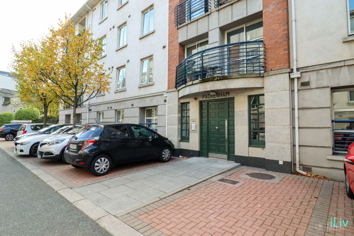 Apartment 5 , Packenham House, Dean Court, Christchurch, Dublin 8