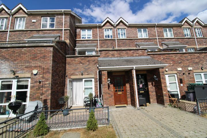 17 Latchford Park, Clonee, Dublin 15, D15P028