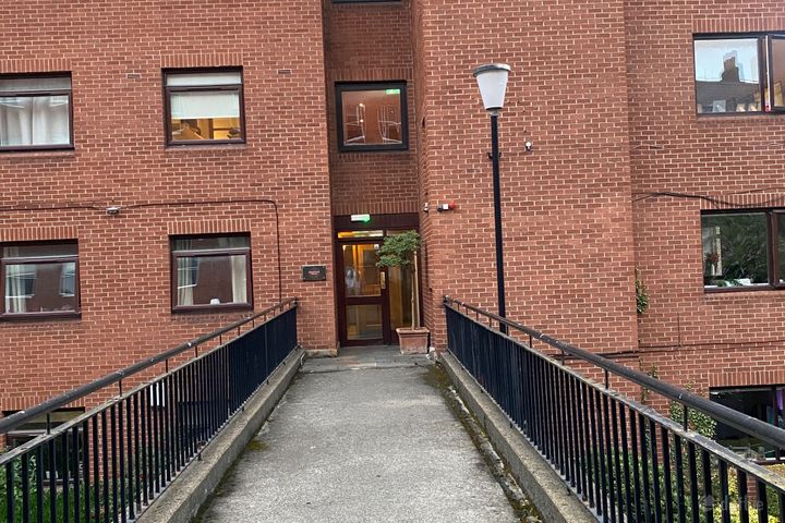 Apartment 13, Grattan Hall, Mount Street Lower, Du, Grand Canal Dock, Dublin 2