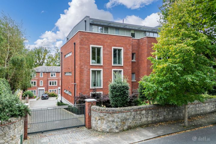 15 The Weir, Orwell Park, Rathgar, Dublin 6, D06YD66