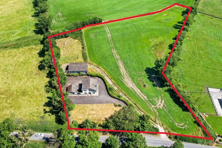 House On 4.6 Acres & Outbuilding, Carnisle, Kildalkey, Co Meath, C15R902