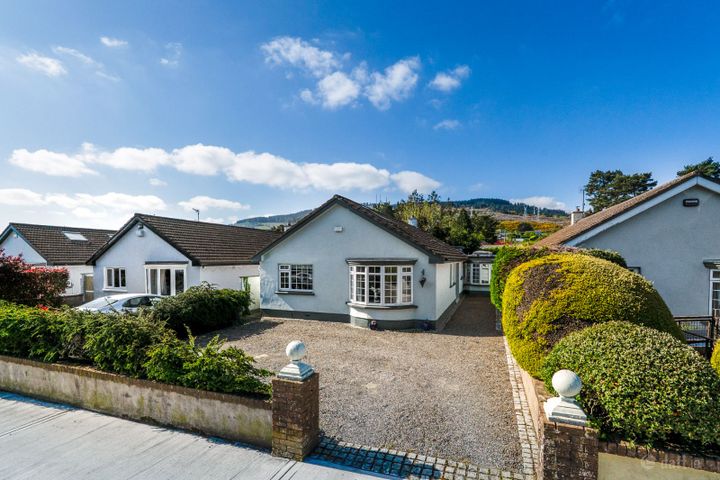 4 Blackglen Court, Dublin 18, Sandyford, Co. Dublin, D18T3H2