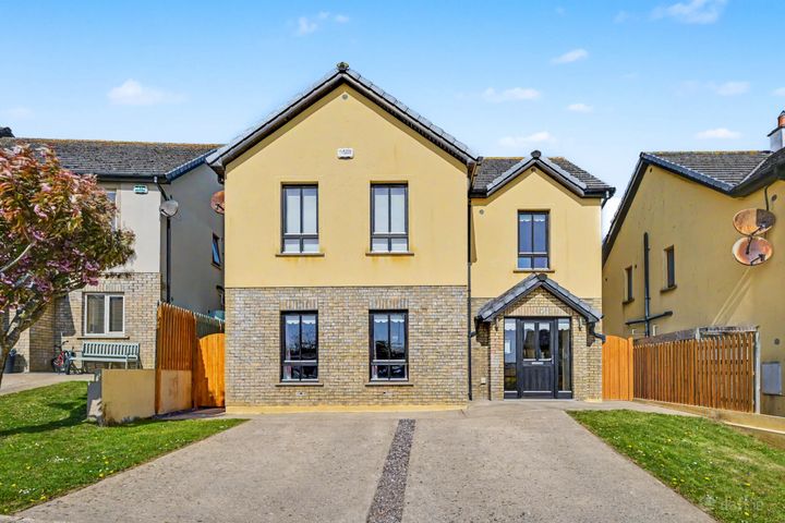 3 The Crest, Aylesbridge, Riverchapel, County Wexford, Riverchapel, Co. Wexford, Y25TD62