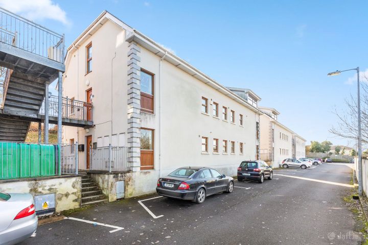 Apartment 14, Parkview Villas, Baltinglass Road, Blessington, Co. Wicklow, W91VY10