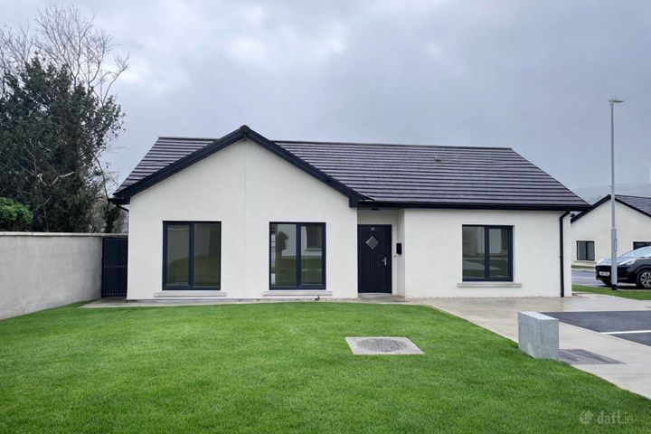 17 Drumquin Heights, Clonmel, Co. Tipperary, E91W8H4
