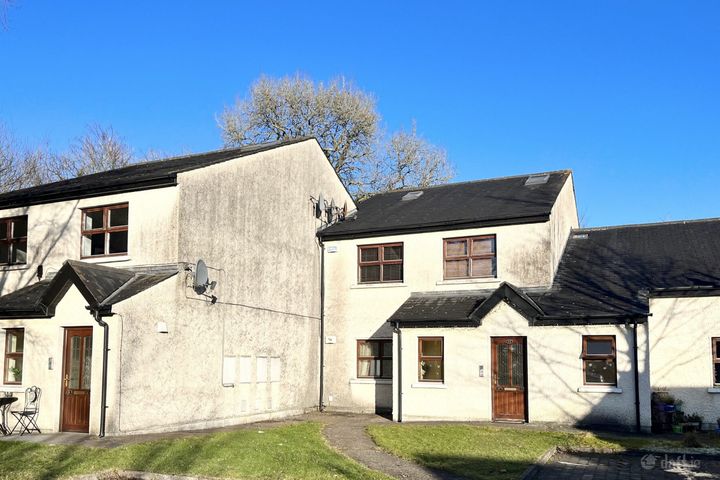 Apartment 9, Temple Court, W91YF88