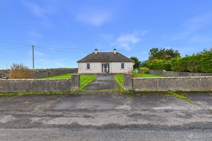 Clostoken, Loughrea, Co. Galway, H62FH31 - Photo 2