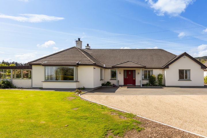 2 Foxes Meadow, Willow Grove, Delgany, Wicklow