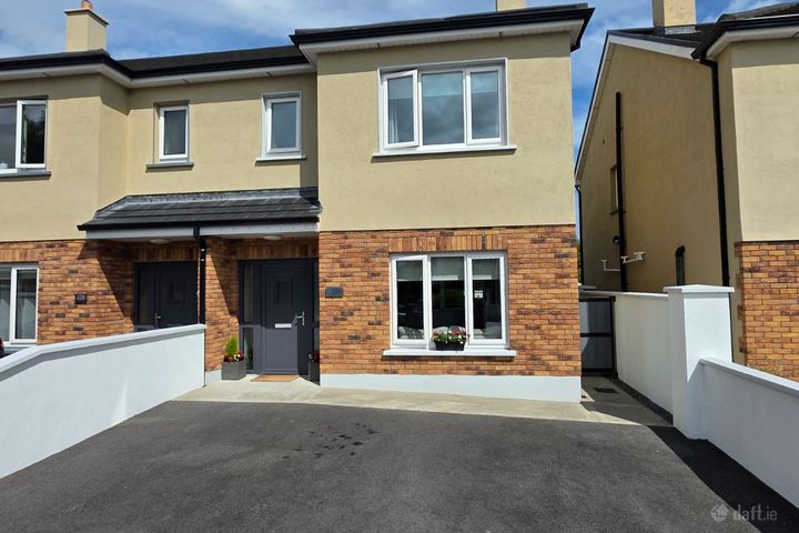 35a Castle Manor, Roscommon Town, Co. Roscommon, F42N668